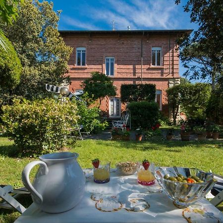 Villa Italy Марина ди Пиетрасанта Екстериор снимка