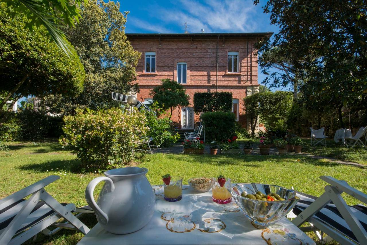Villa Italy Марина ди Пиетрасанта Екстериор снимка