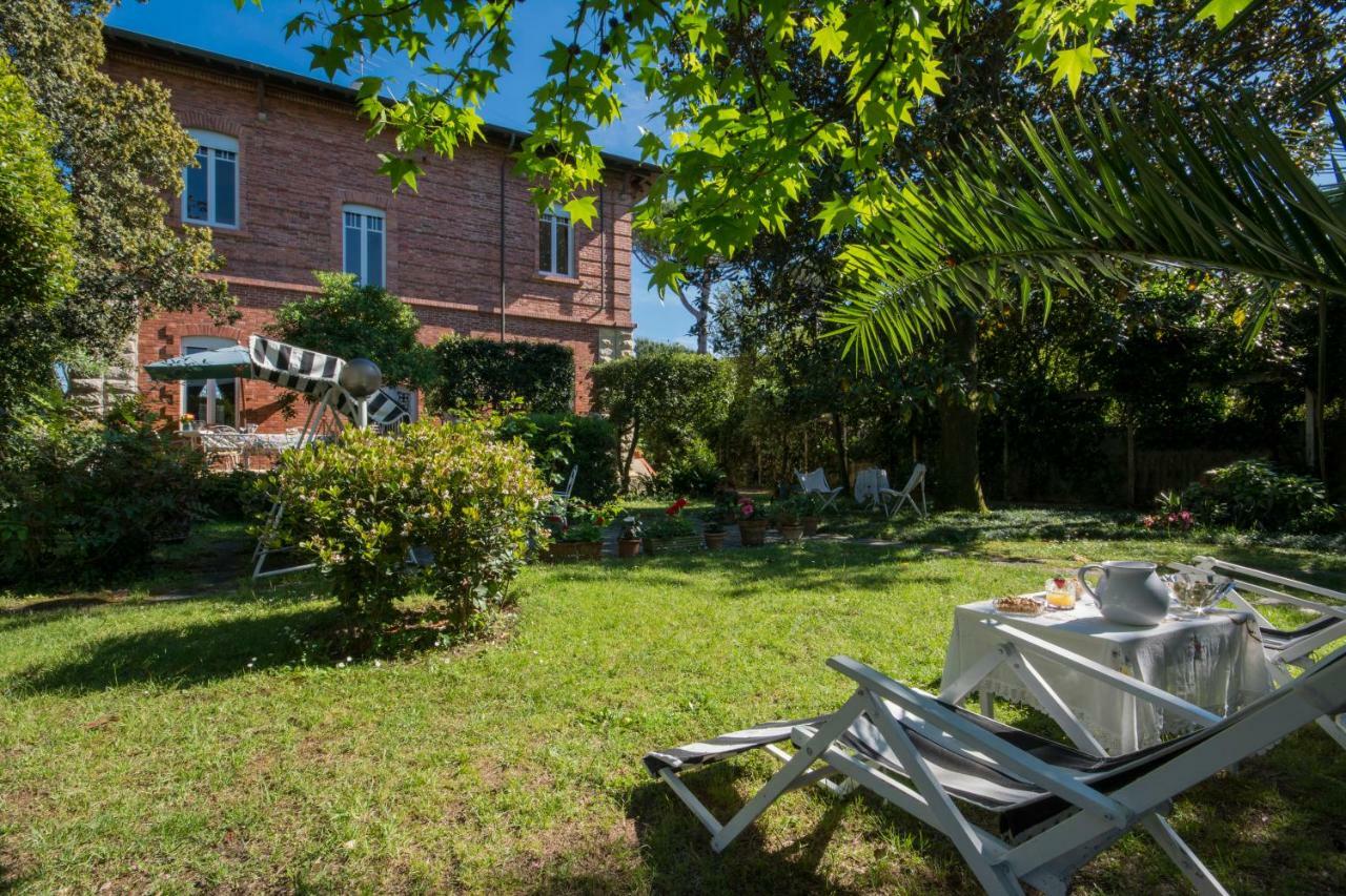 Villa Italy Марина ди Пиетрасанта Екстериор снимка